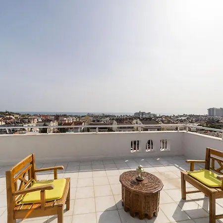 Lovely Apartment With Terrace And View In Konyaalti