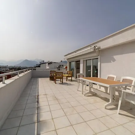 Lovely Apartment With Terrace And View In Konyaalti Apartamento